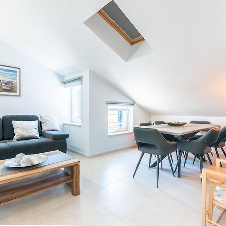 Apartments Cro Adria Stay Медулин Екстериор снимка