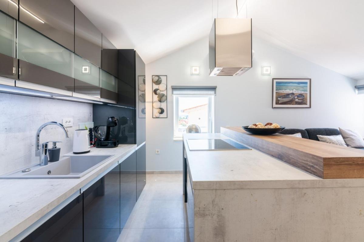 Apartments Cro Adria Stay Медулин Екстериор снимка
