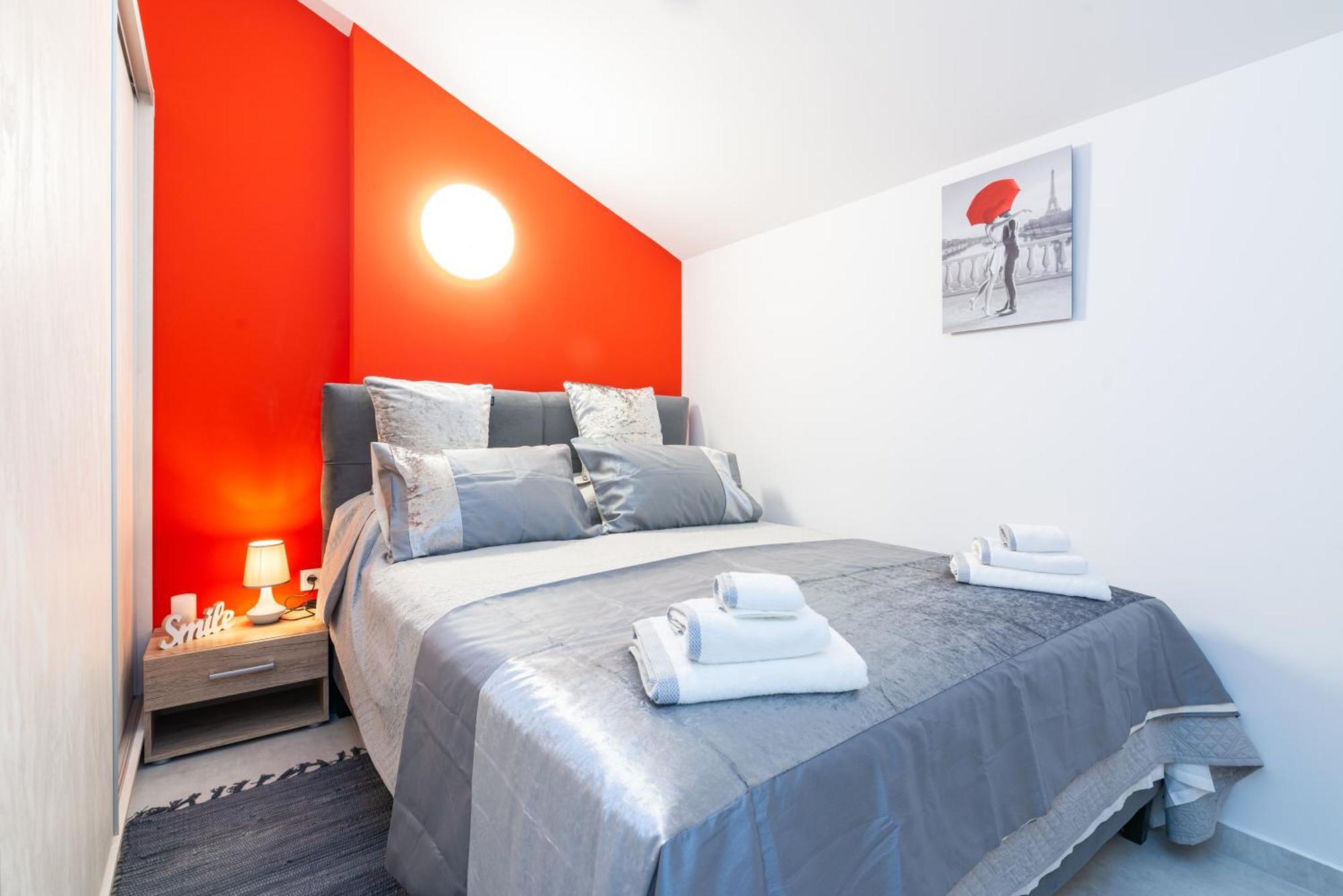 Apartments Cro Adria Stay Медулин Екстериор снимка