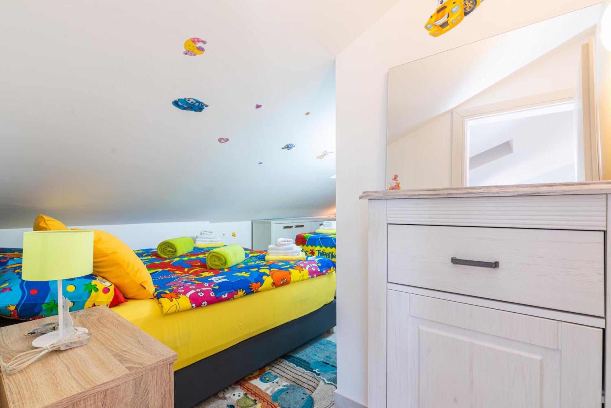 Apartments Cro Adria Stay Медулин Екстериор снимка